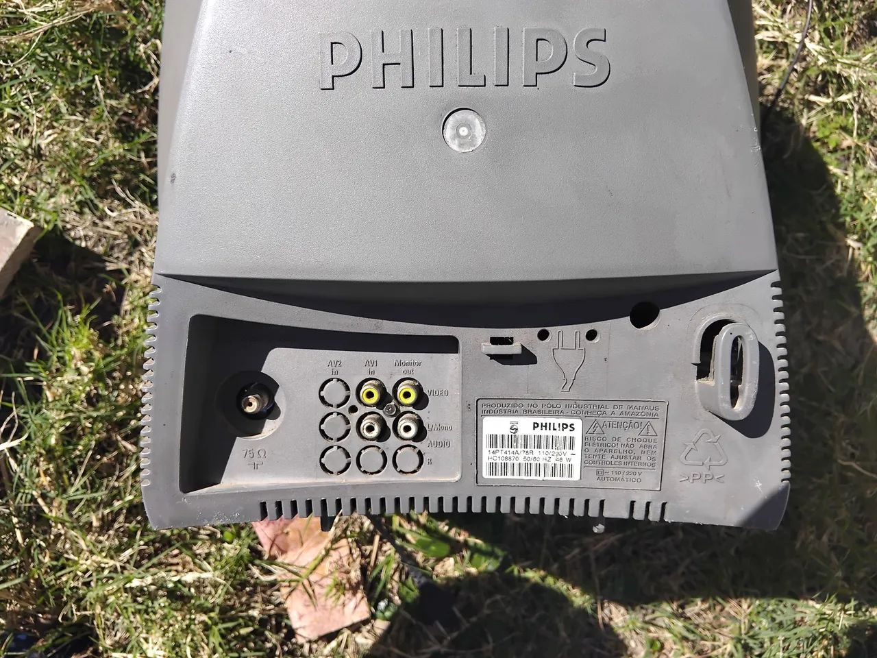 TV de Tubo Philips 14" Funcionando Perfeitamente - Ideal para PS1 e PS2 - Foto 3