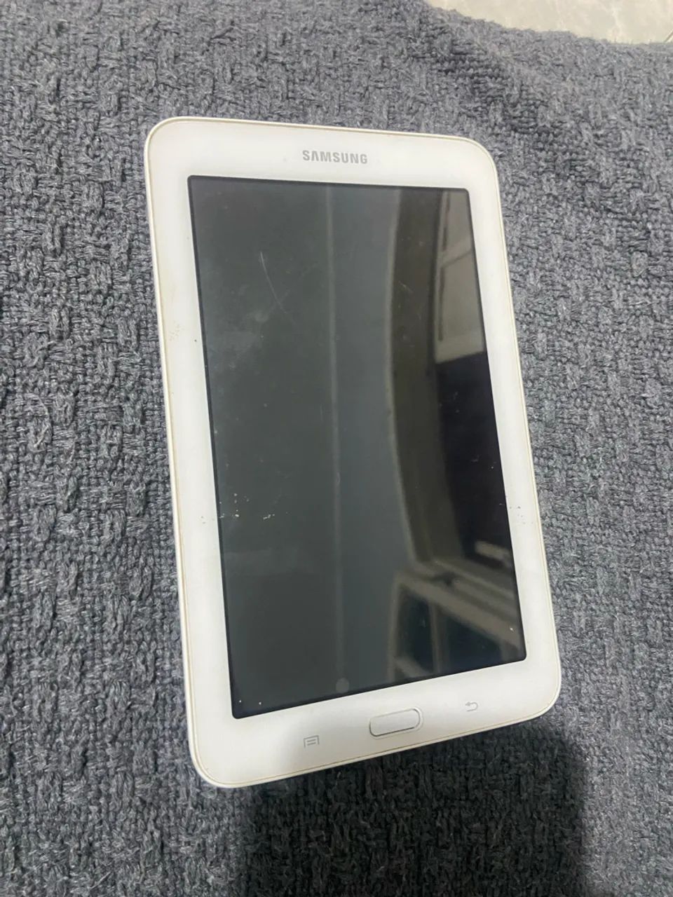 Vendo tablet Samsung tab 3 lite