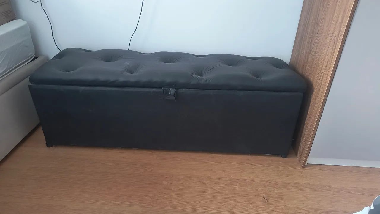 Puff baú em courino