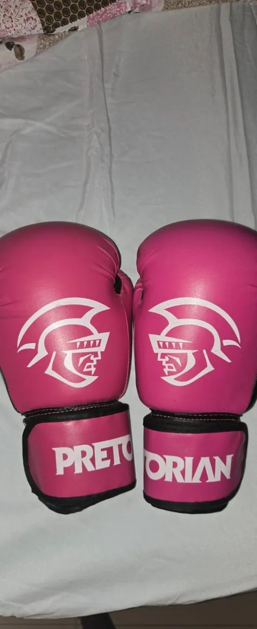 Luvas de boxe e muay thai