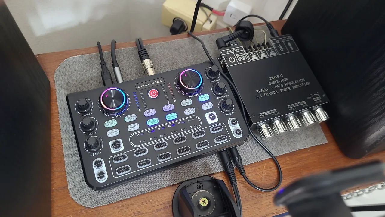 Live station X60 com interface de áudio e efeitos