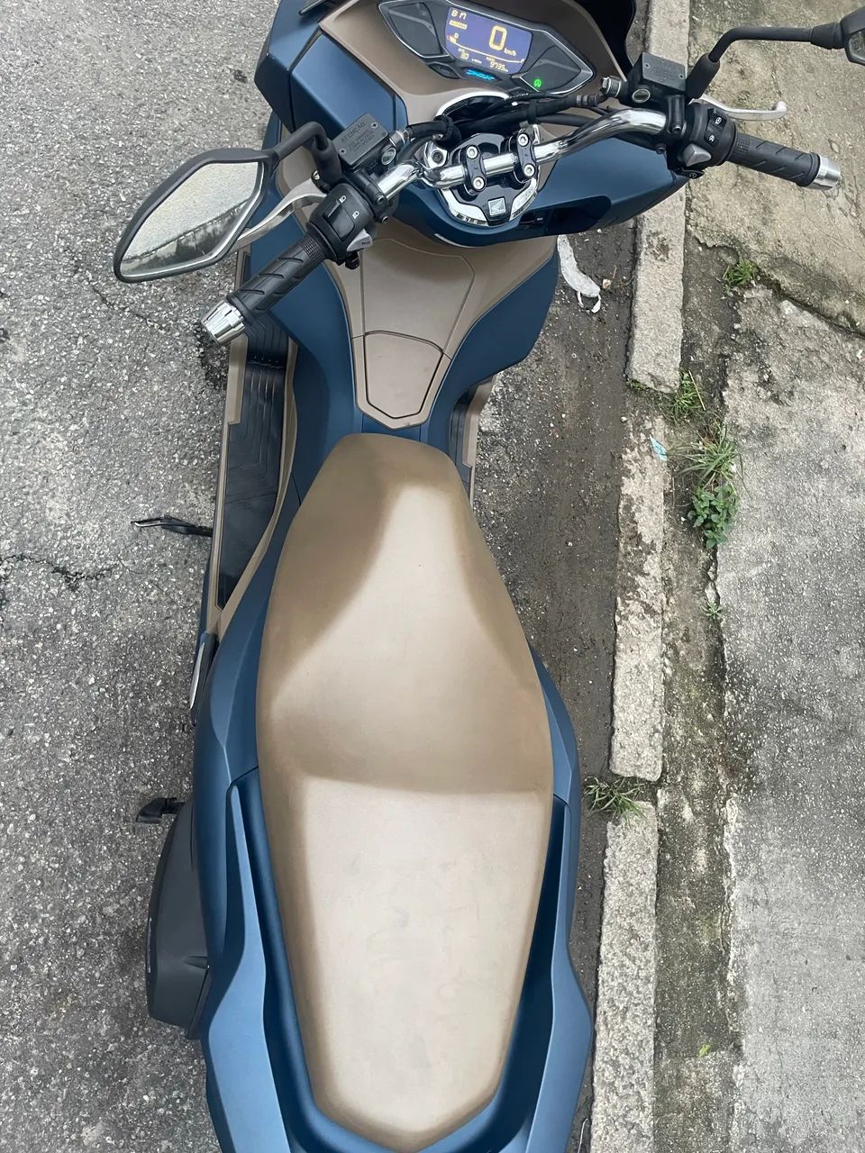 PCX 160 DLX 2024 - Foto 5