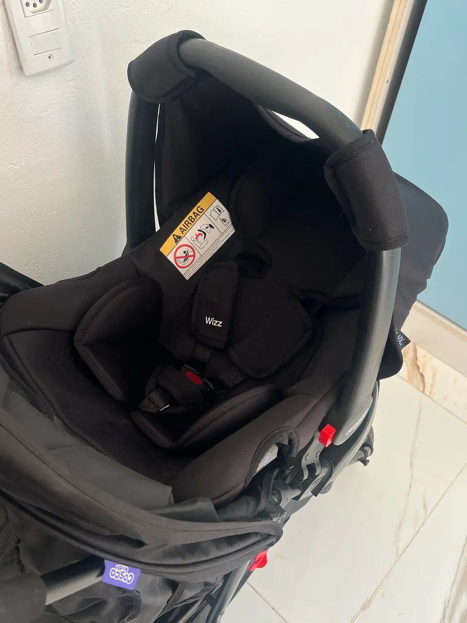 Carrinho com bebê conforto cosco  - Foto 3