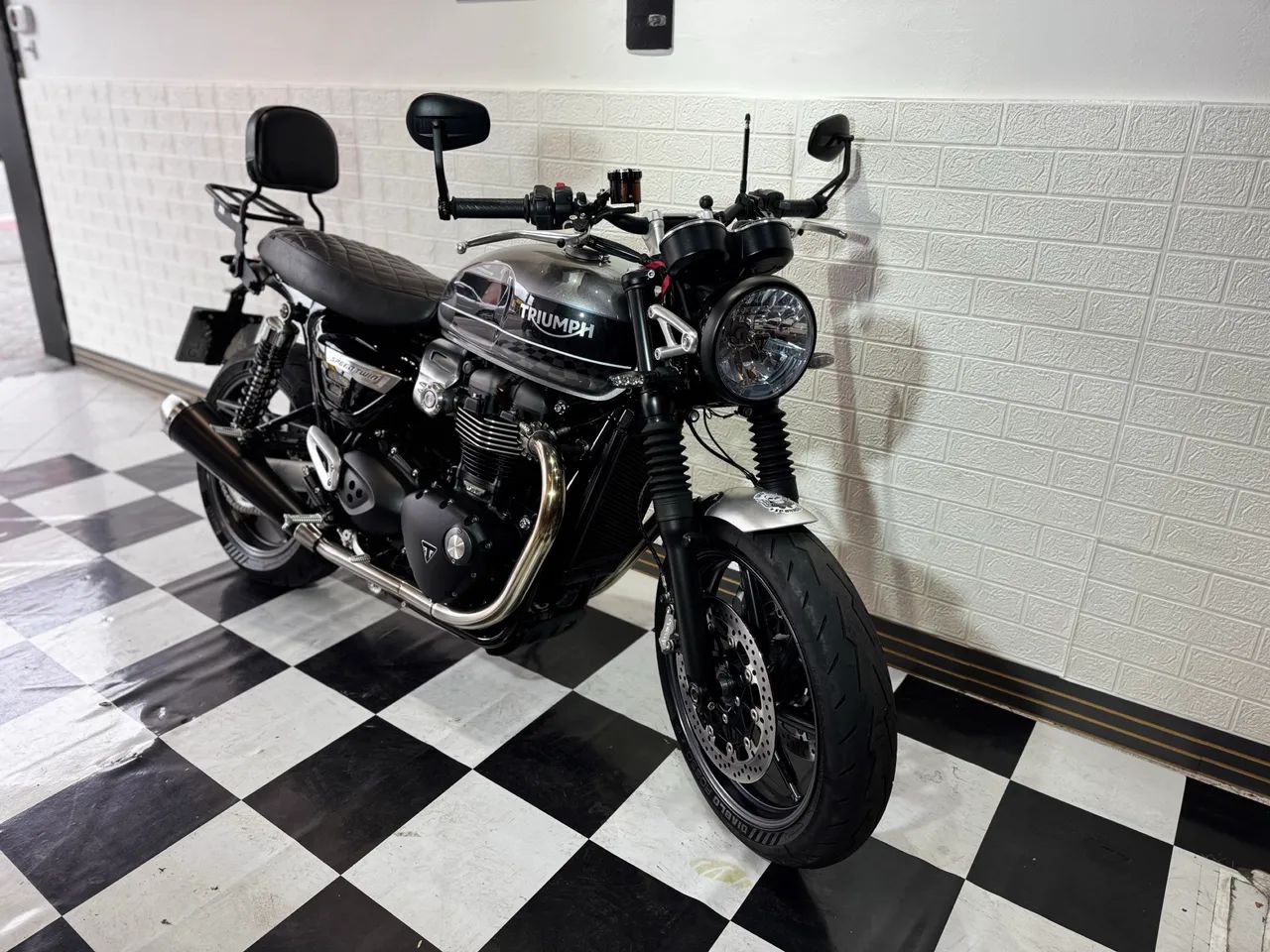 TRIUMPH SPEED TWIN 1200 - Foto 5