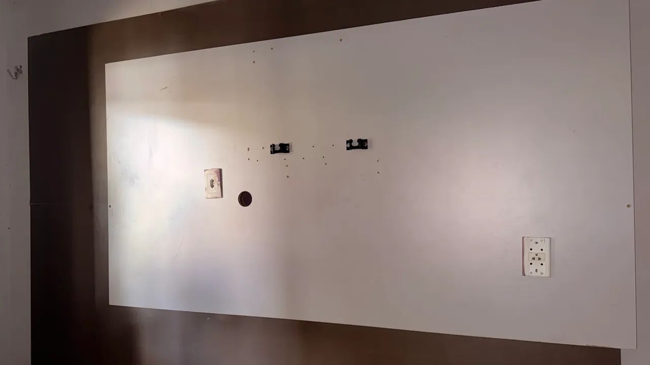 Rack para TV (com gavetas e estante) 