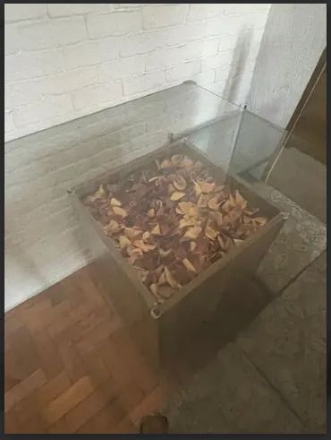 Mesa com Tampo de Vidro e 4 cadeiras - Foto 5