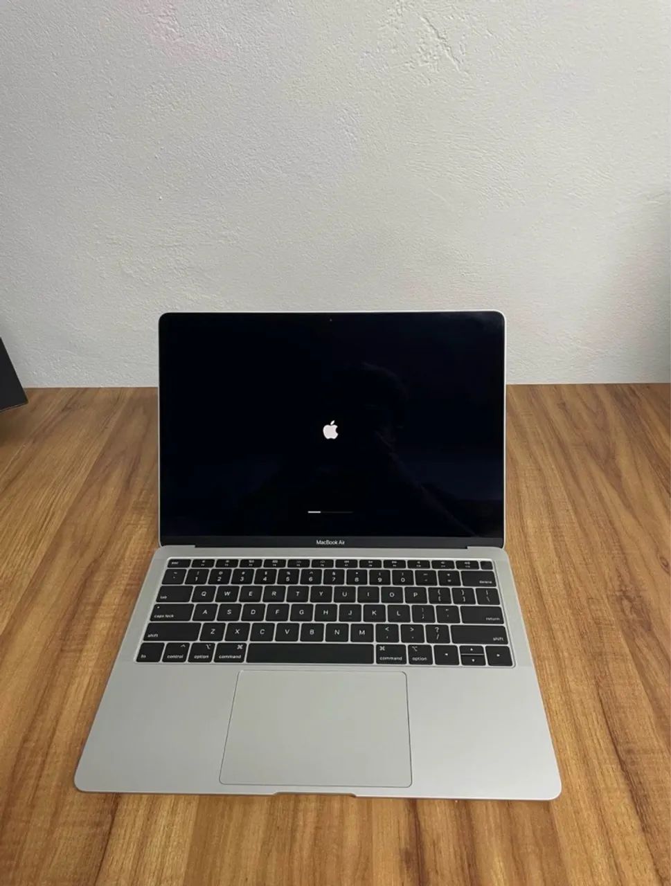 MACBOOK AIR RETINA 13.3polegadas 2018 - I5 8ªG/ 8GB RAM / SSD 128GB - Foto 4