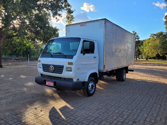 Vw 8.120 2000/2001 Diesel Baú Excelente Estado