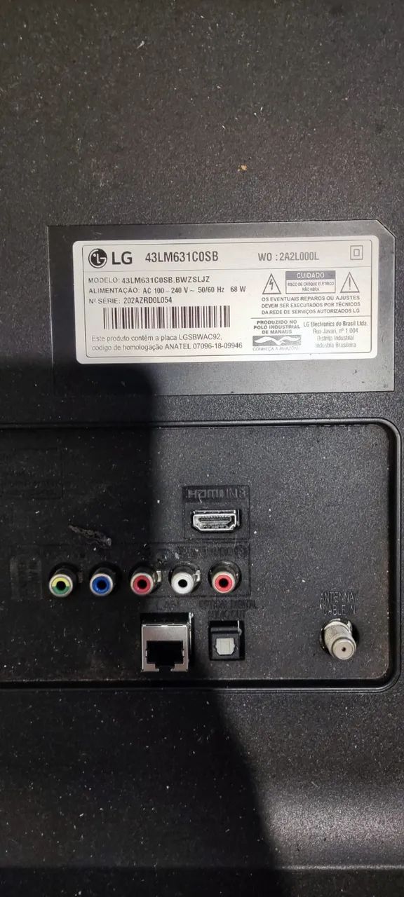 Vendo Smart tv 43 pol LG sem funcionar.