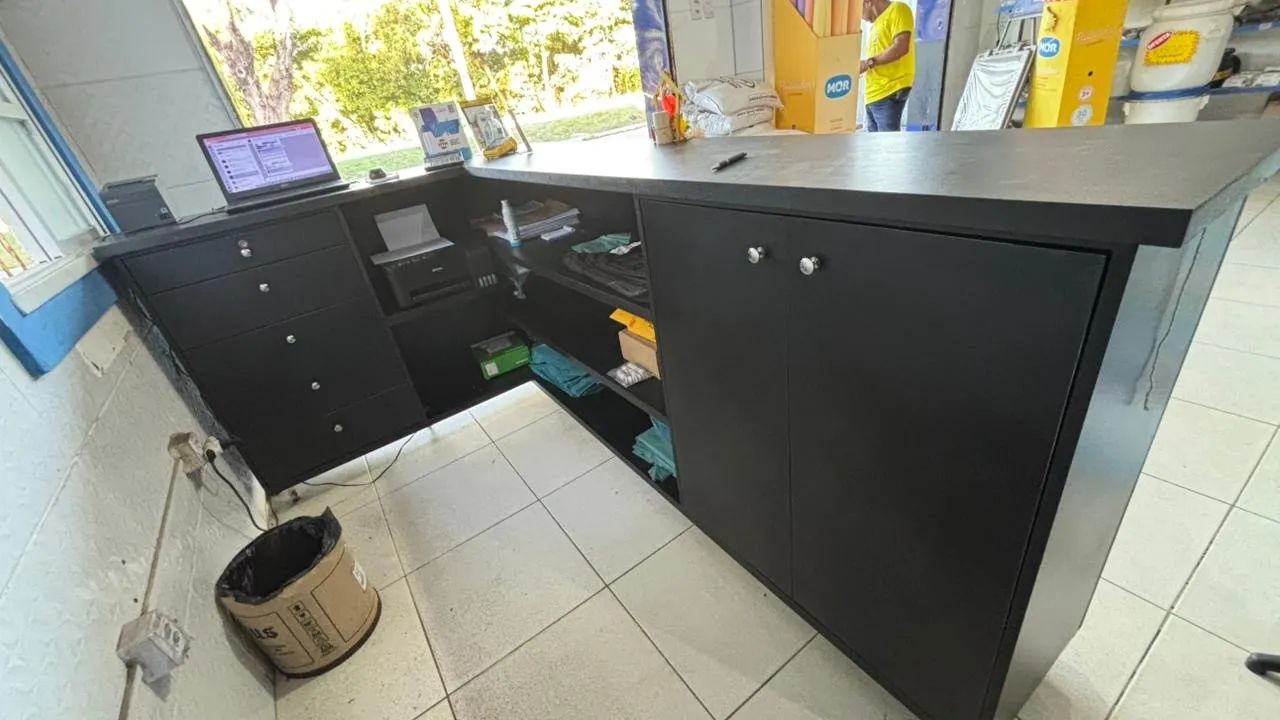 Balcão comercial