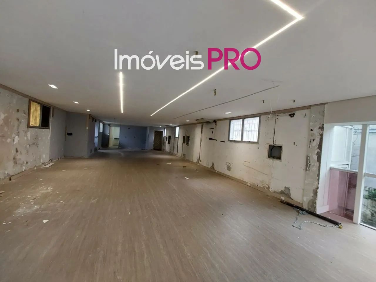 Ponto comercial na Av. Pacaembu com 500m² - Foto 5