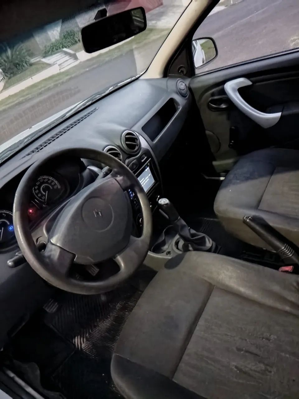 Renault Sandero Authentique Hi-flex 1.0 16V 5P 2013 - Foto 3