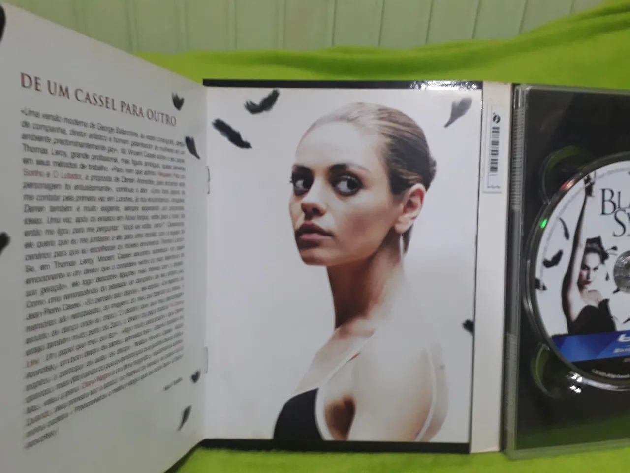 Blu-ray Cisne Negro edição especial com dvd e livro - Foto 5