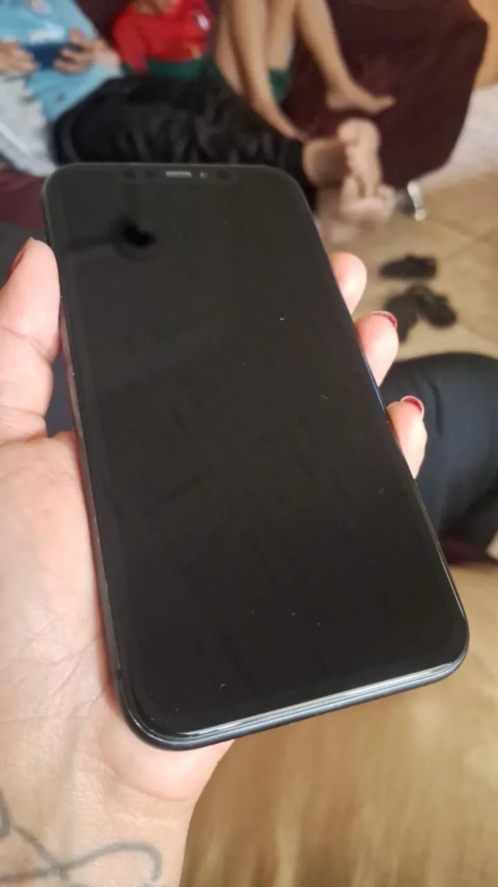 iPhone 11 64