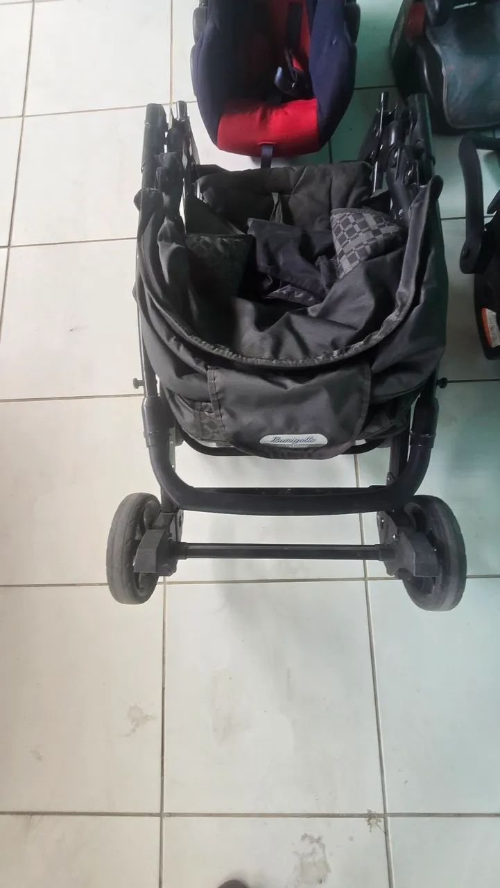 Vendo cadeirinha de crianças e carrinho. - Foto 4