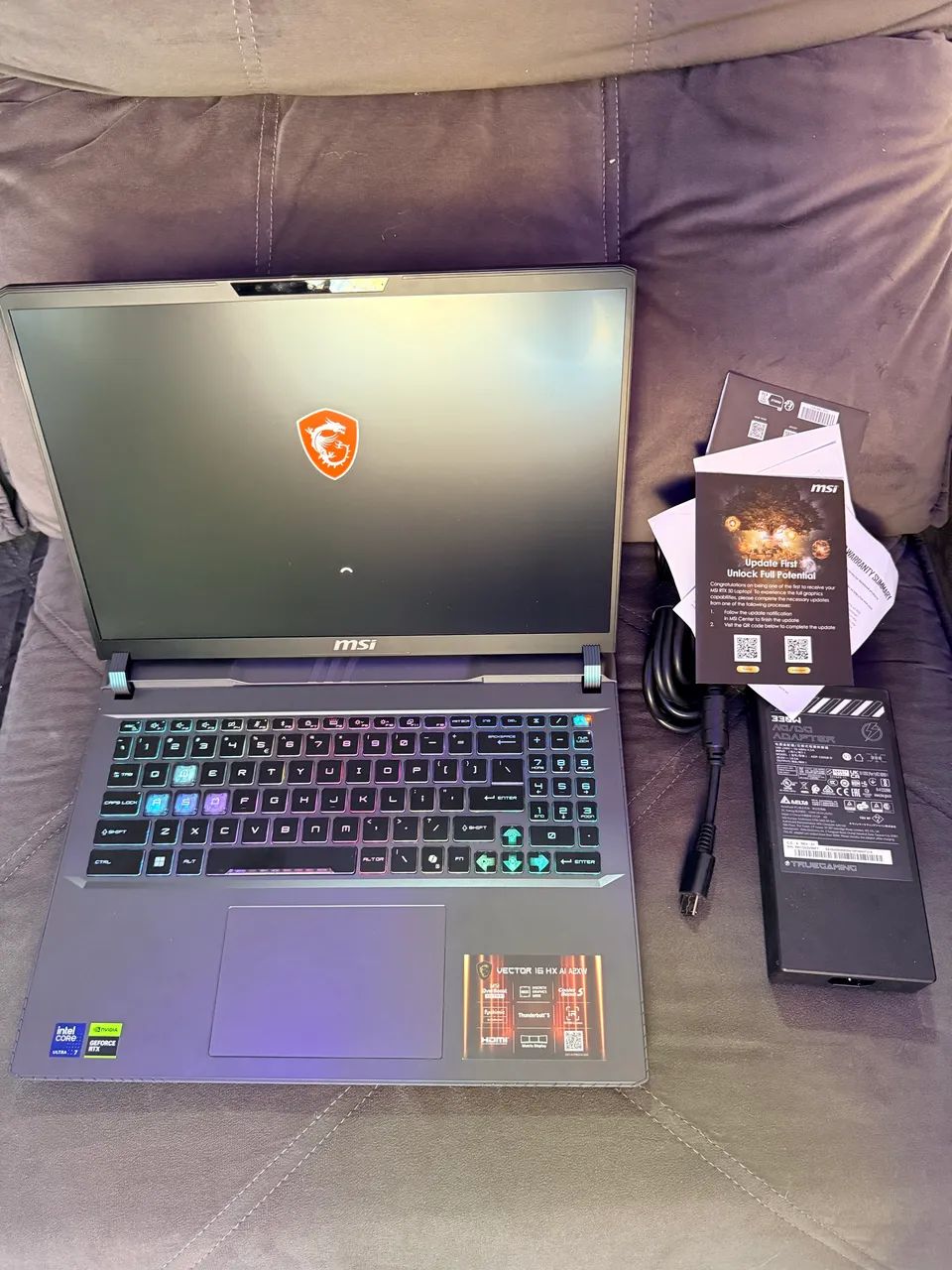 NOTEBOOK MSI VECTOR 16HX ultra 7 + Rtx 5070 TI  - Foto 4