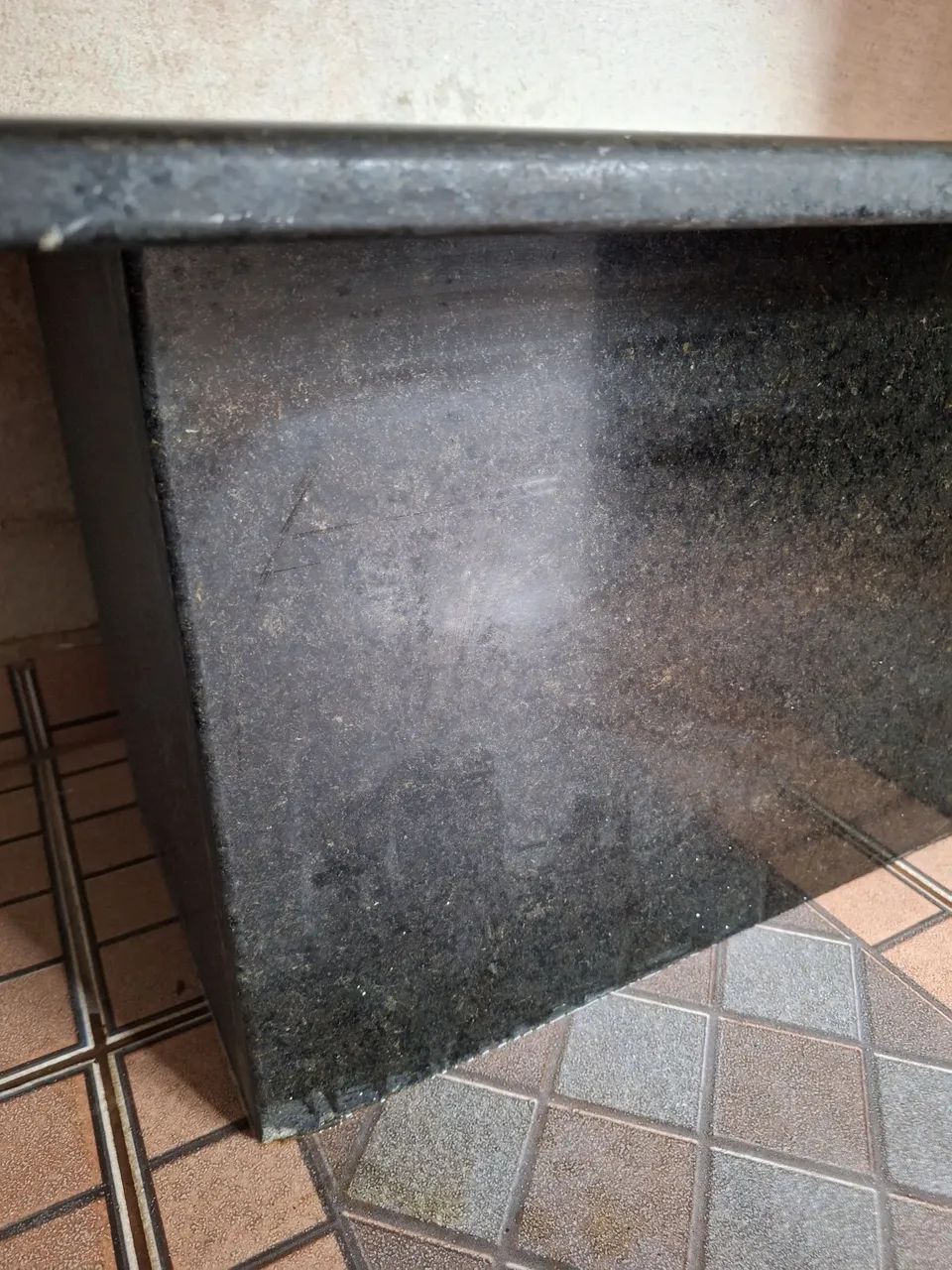 Centro de Mesa em Mármore preto - 40 x 50 x 80 - Foto 5