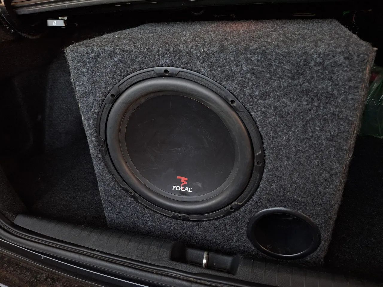Subwoofer Focal P30-DB 12pol + caixa projetada - Foto 2