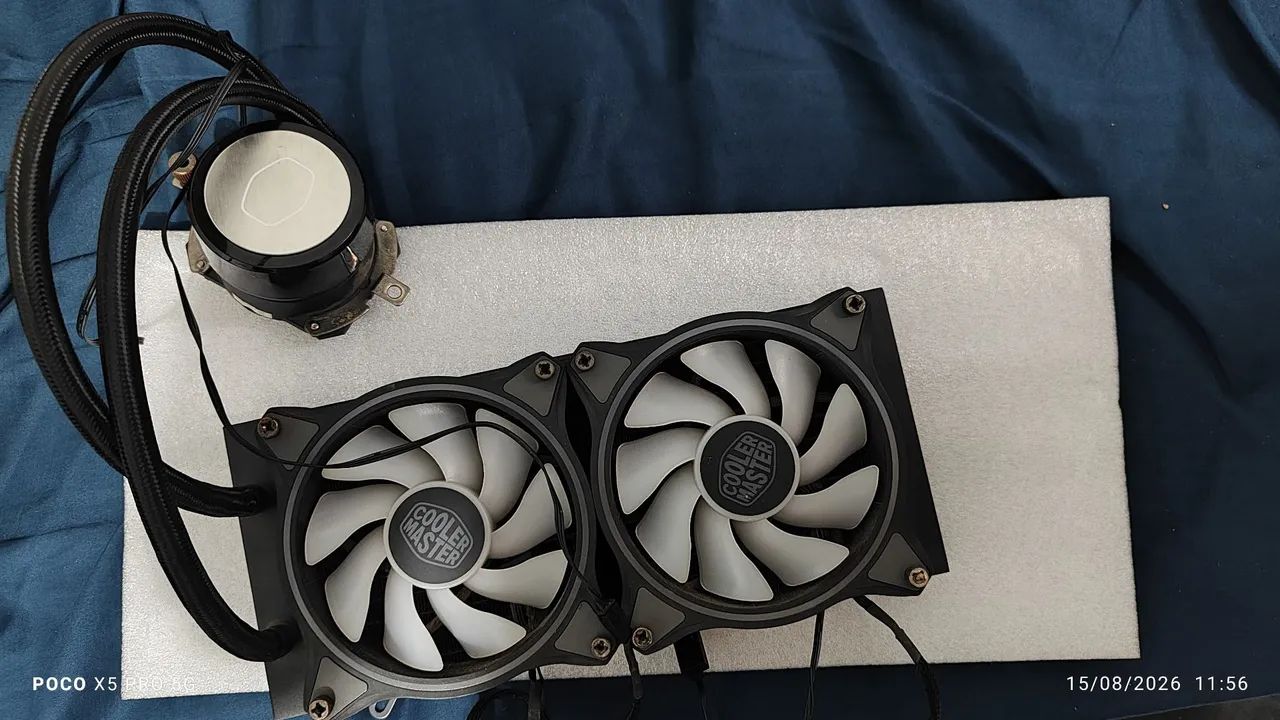 Waiter Cooler Cooler Master, Master liquid 240