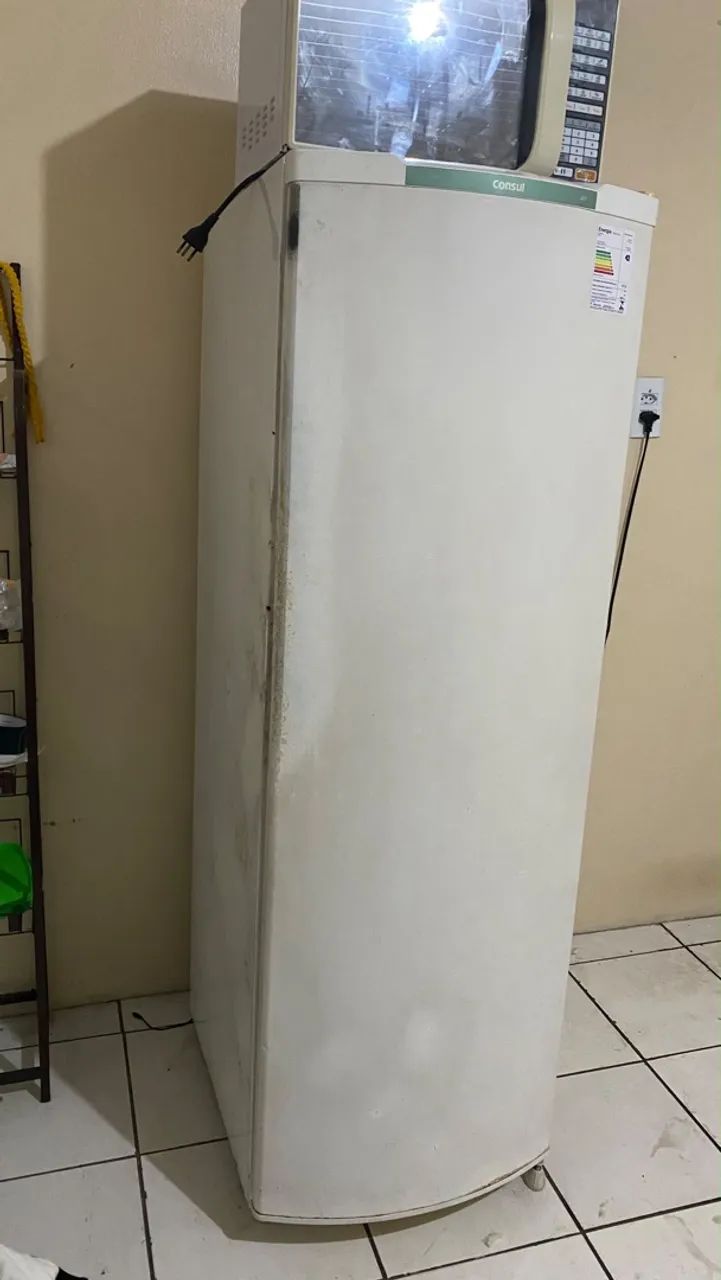 Geladeira pra solteiro 