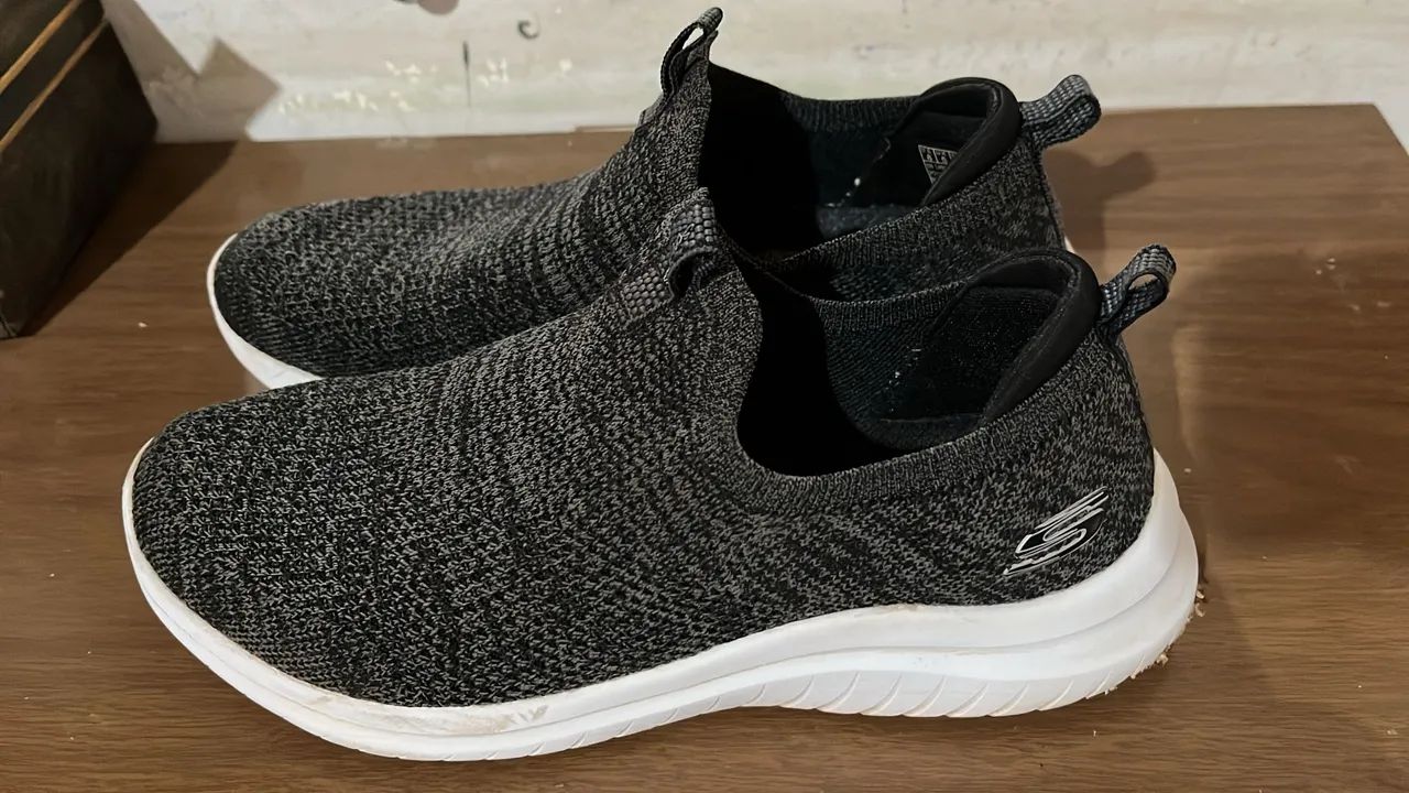 Tenis Skechers TM 37