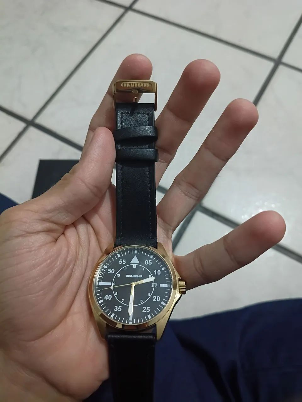Relógio Chilli Beans Original Dourado com Pulseira Preta | Elegante e Sofisticado - Foto 2