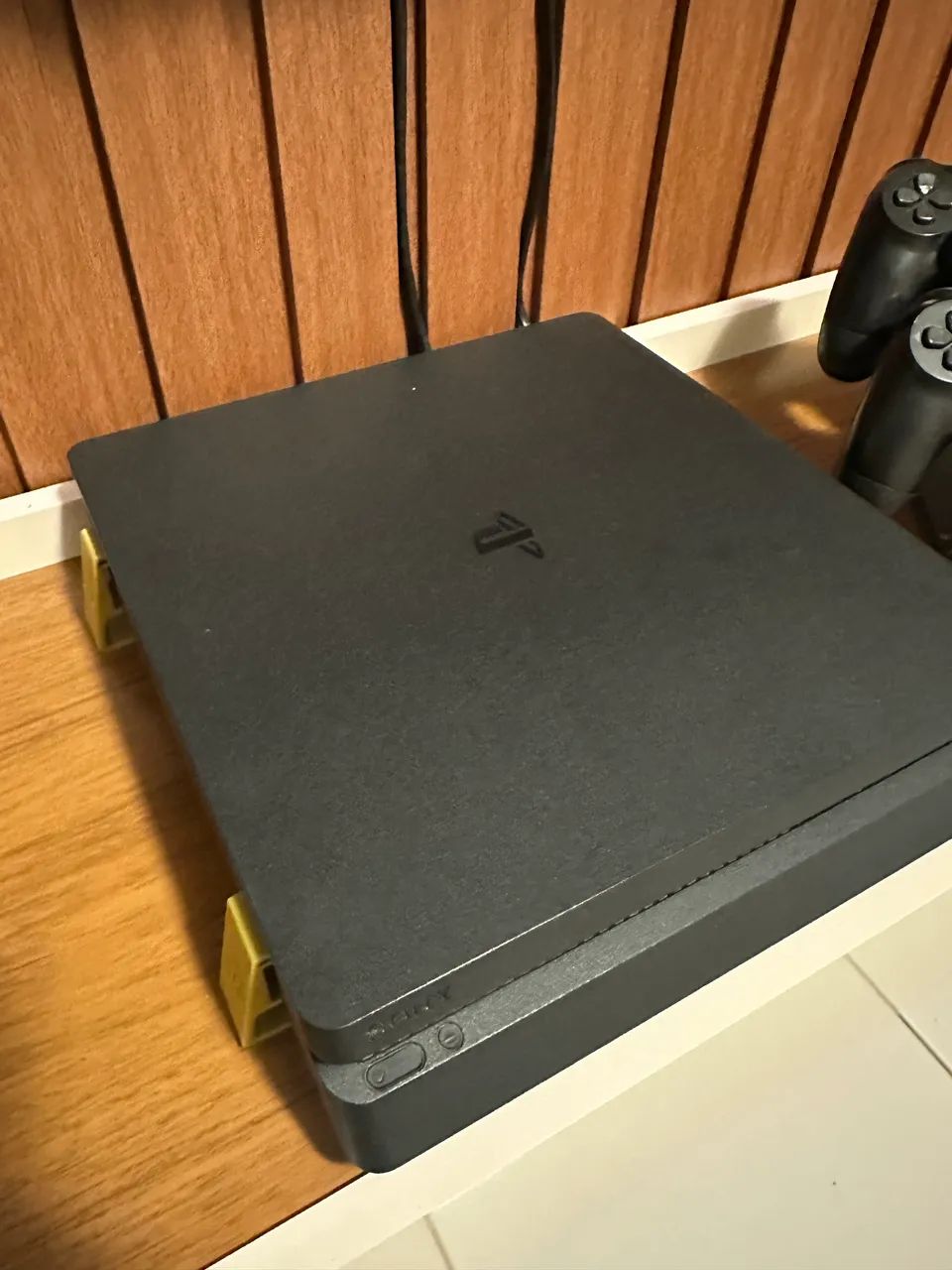 PS4 slim 1T - Foto 3