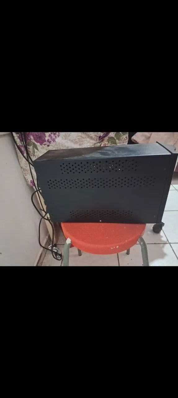 Estabilizador APC Back- UPS 1500  - Foto 4