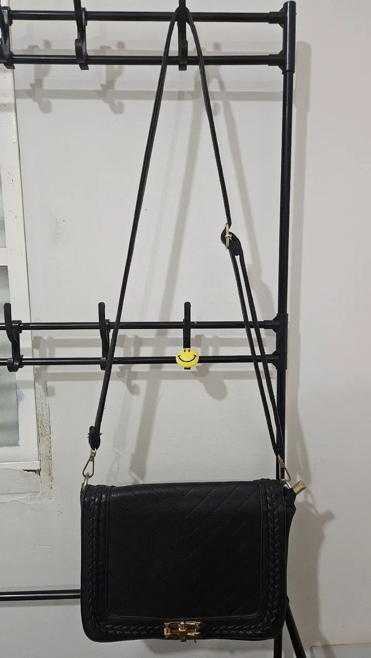 bolsa transversal matelassê preta - Foto 5