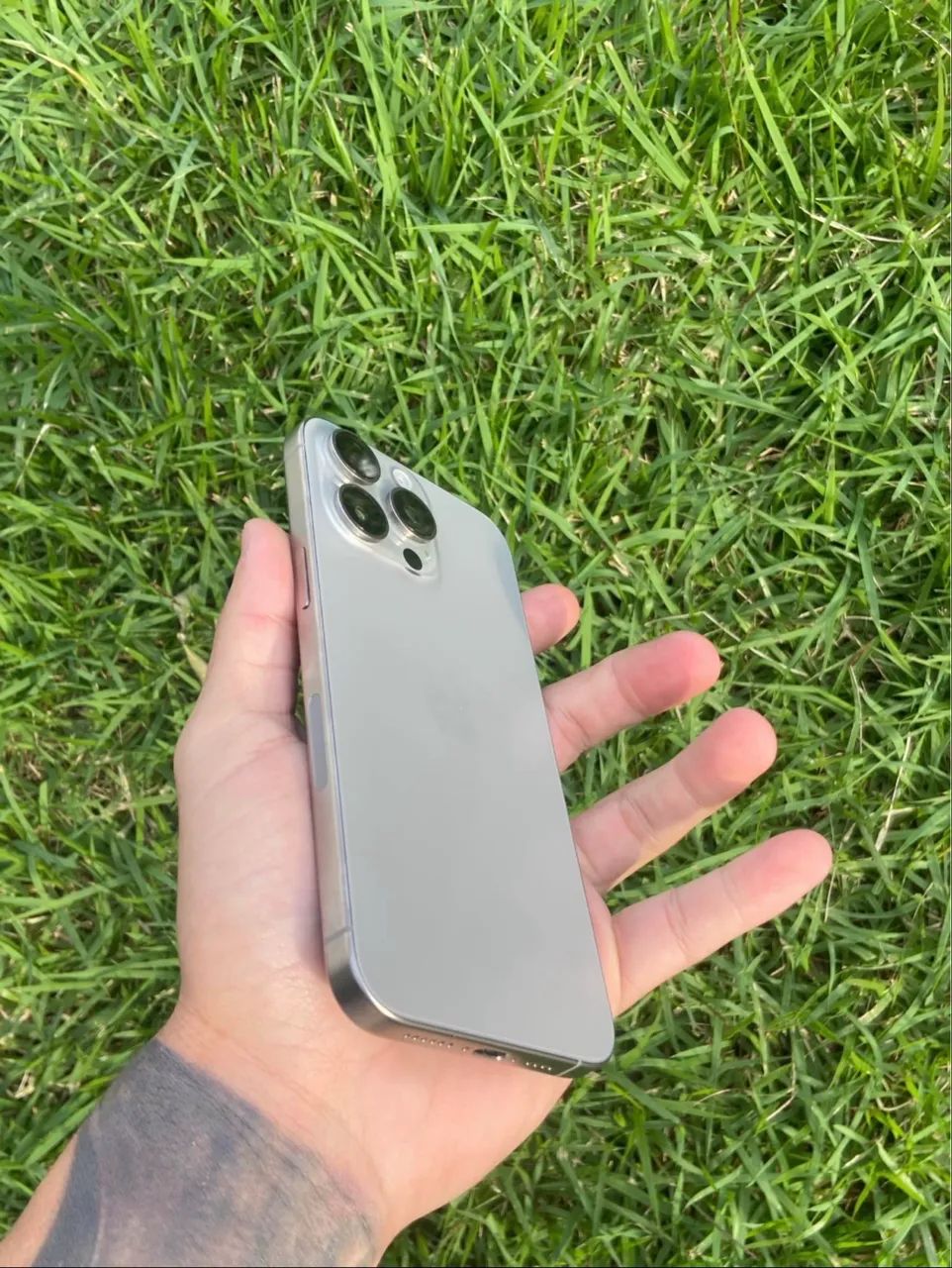 iPhone 15 pro 128 GB - Foto 4
