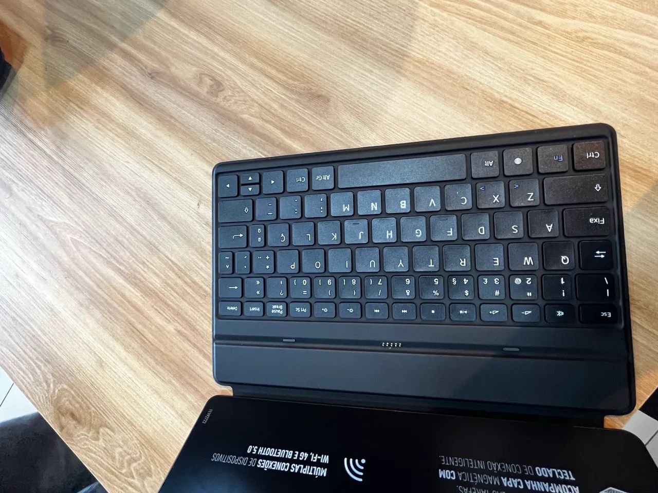 TABLET VAIO COM TECLADO E CAPA MAGNÉTICA  - Foto 4