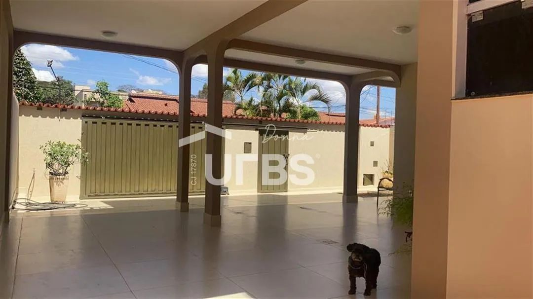 Sobrado com 4 quartos, ampla área externa e espaço gourmet à venda. - Foto 3