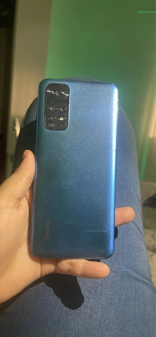 Celular quebrado