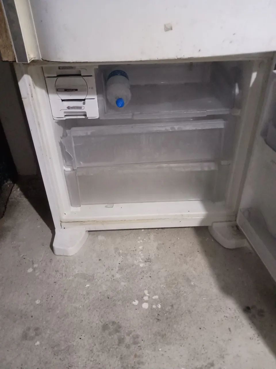 Vendo geladeira Brastemp 578 litros  - Foto 3