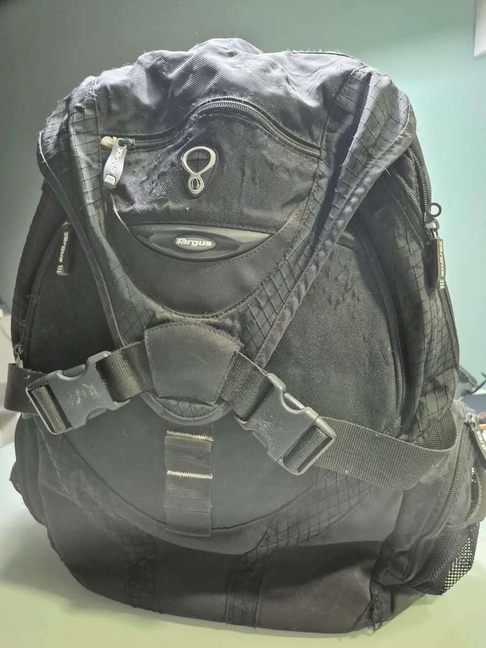 Mochila Grande usada em bom estado