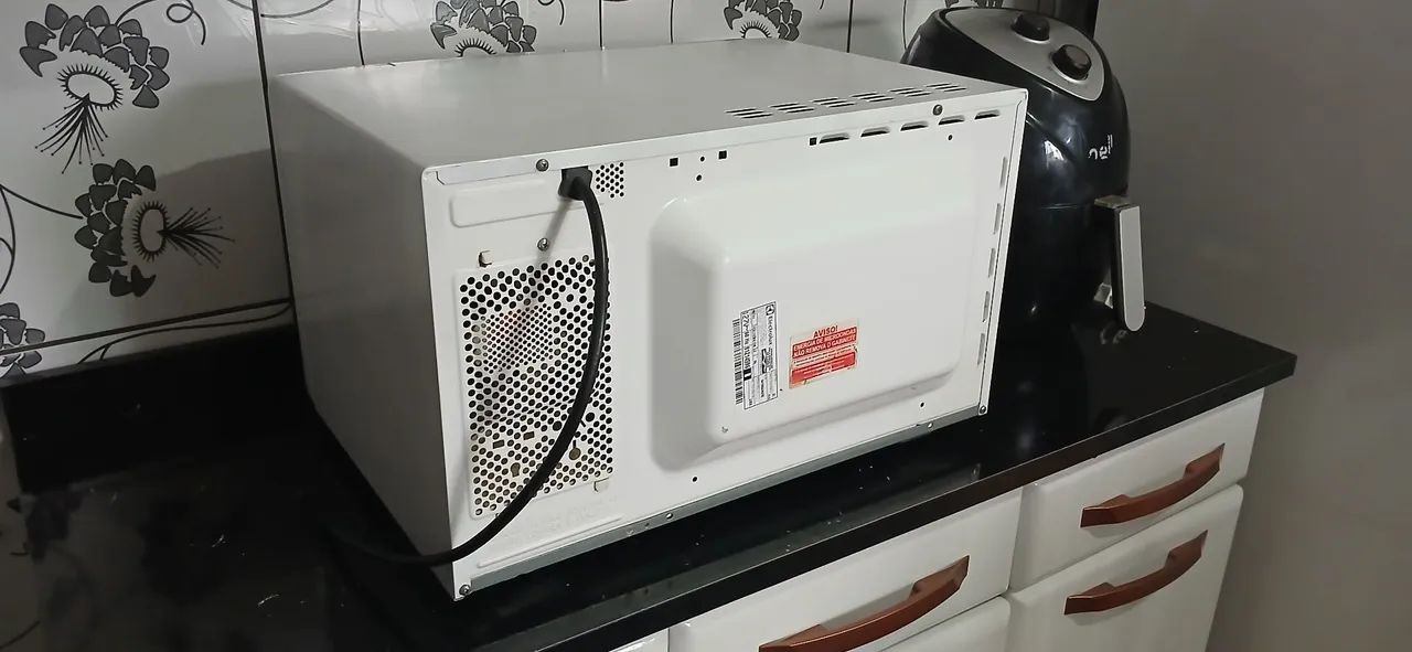 Microondas electrolux 31.litros  conservador  - Foto 5