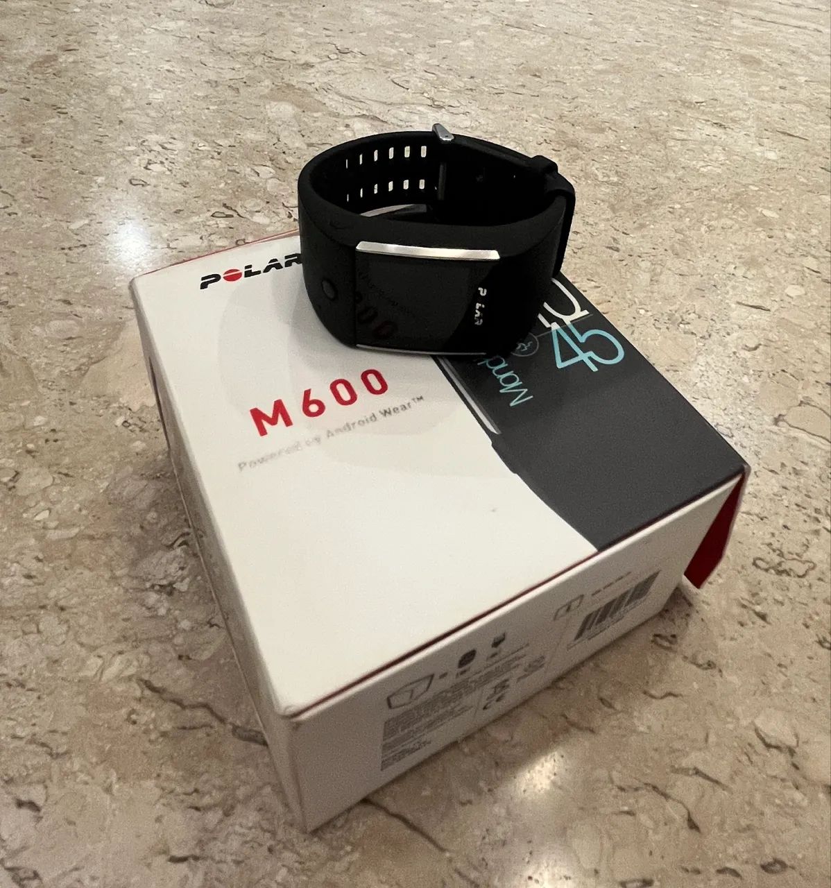 Smart Watch Polar M600