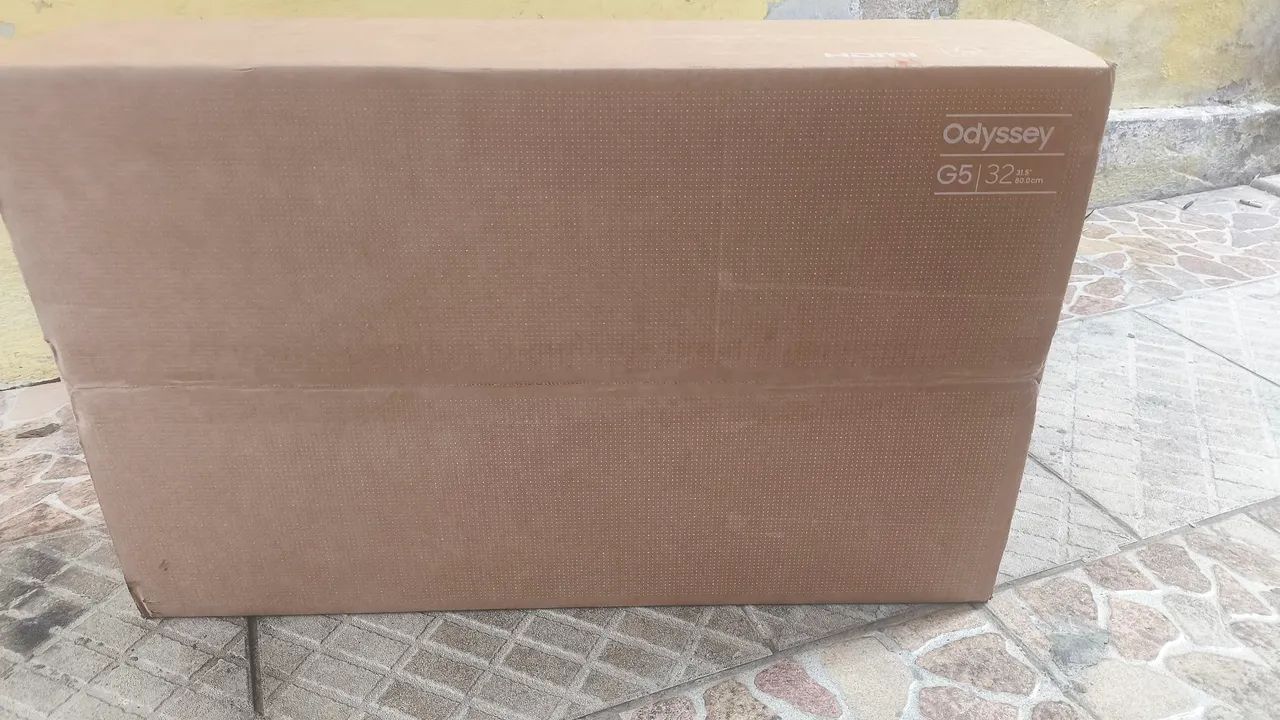 Monitor Gamer Samsung Odyssey G5 de 32 polegadas 
