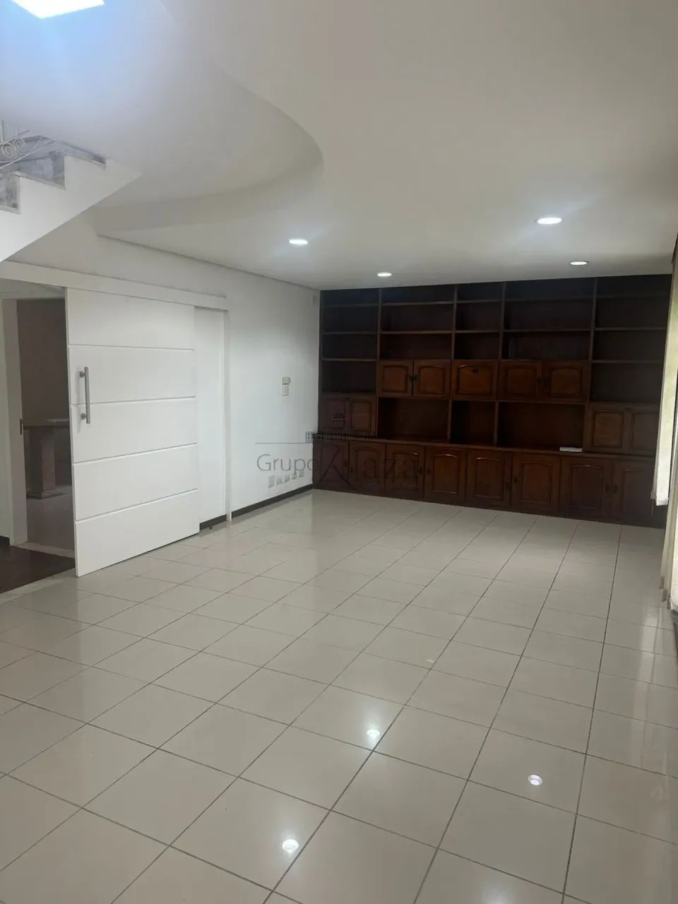Casa Sobrado - Jardim Augusta - 4 Dormitórios - 250m². - Foto 2