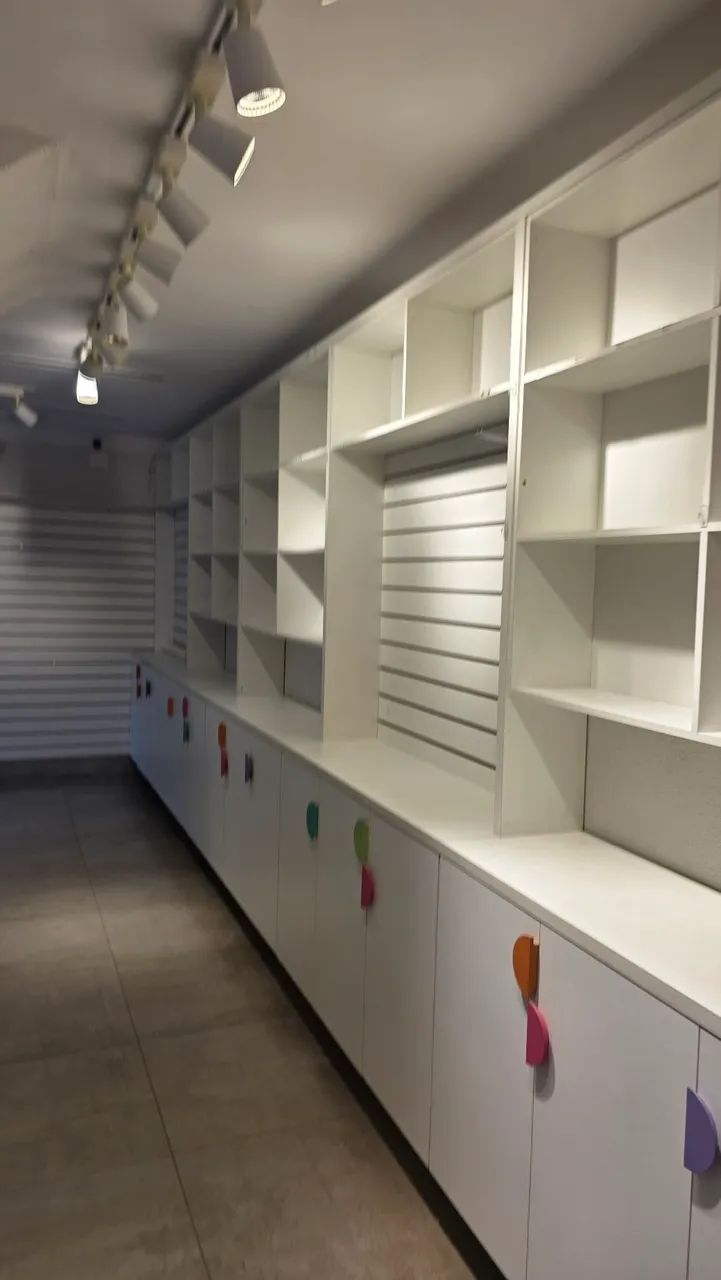 Balcao/estante/expositor/colmeias mdf
