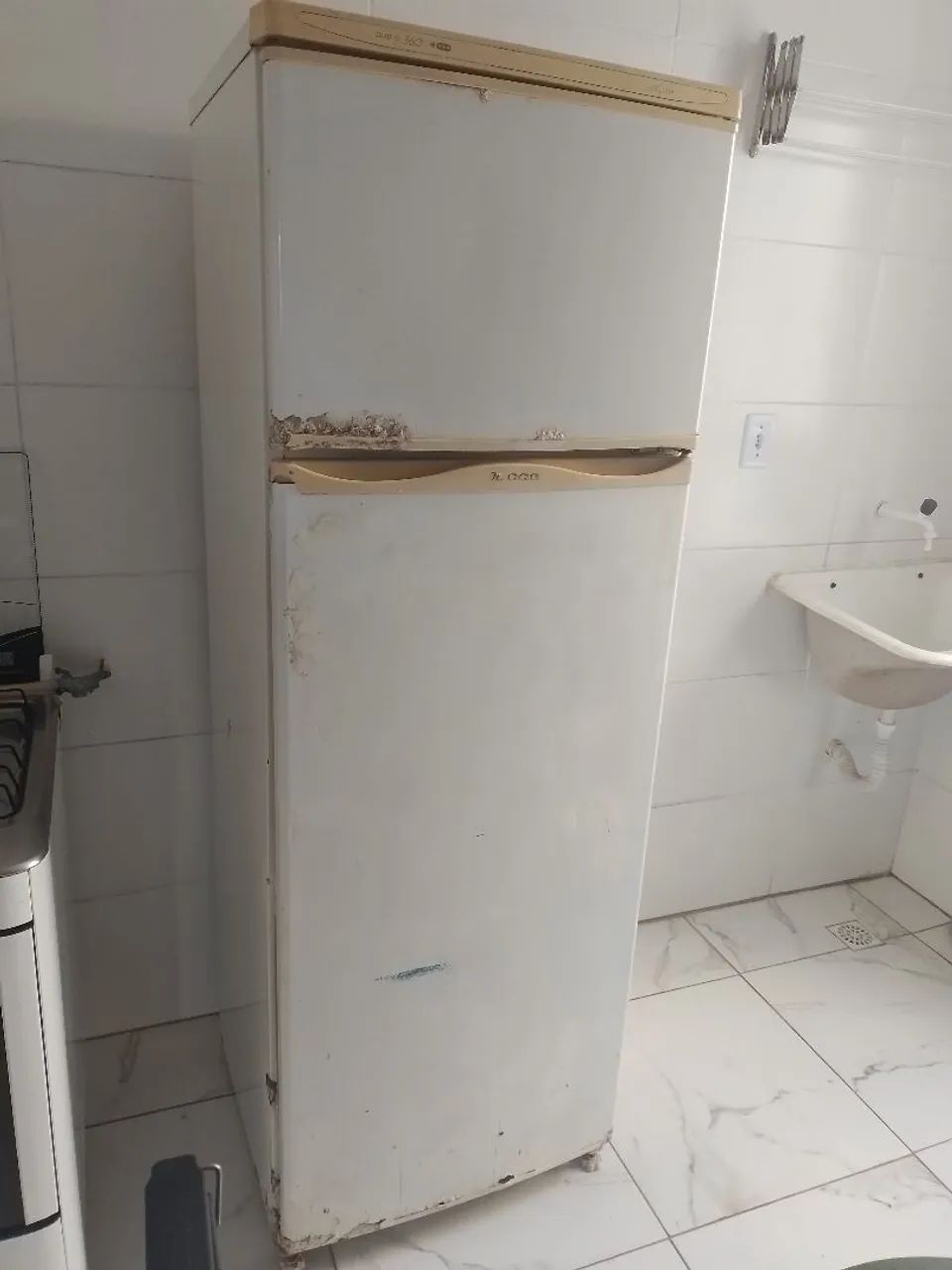 Vendo uma geladeira, está funcionando perfeitamente.  - Foto 3