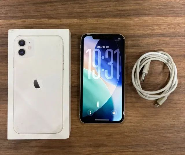iPhone 11 64GB Todo original - Funcionando tudo em ótimo estado - Foto 2