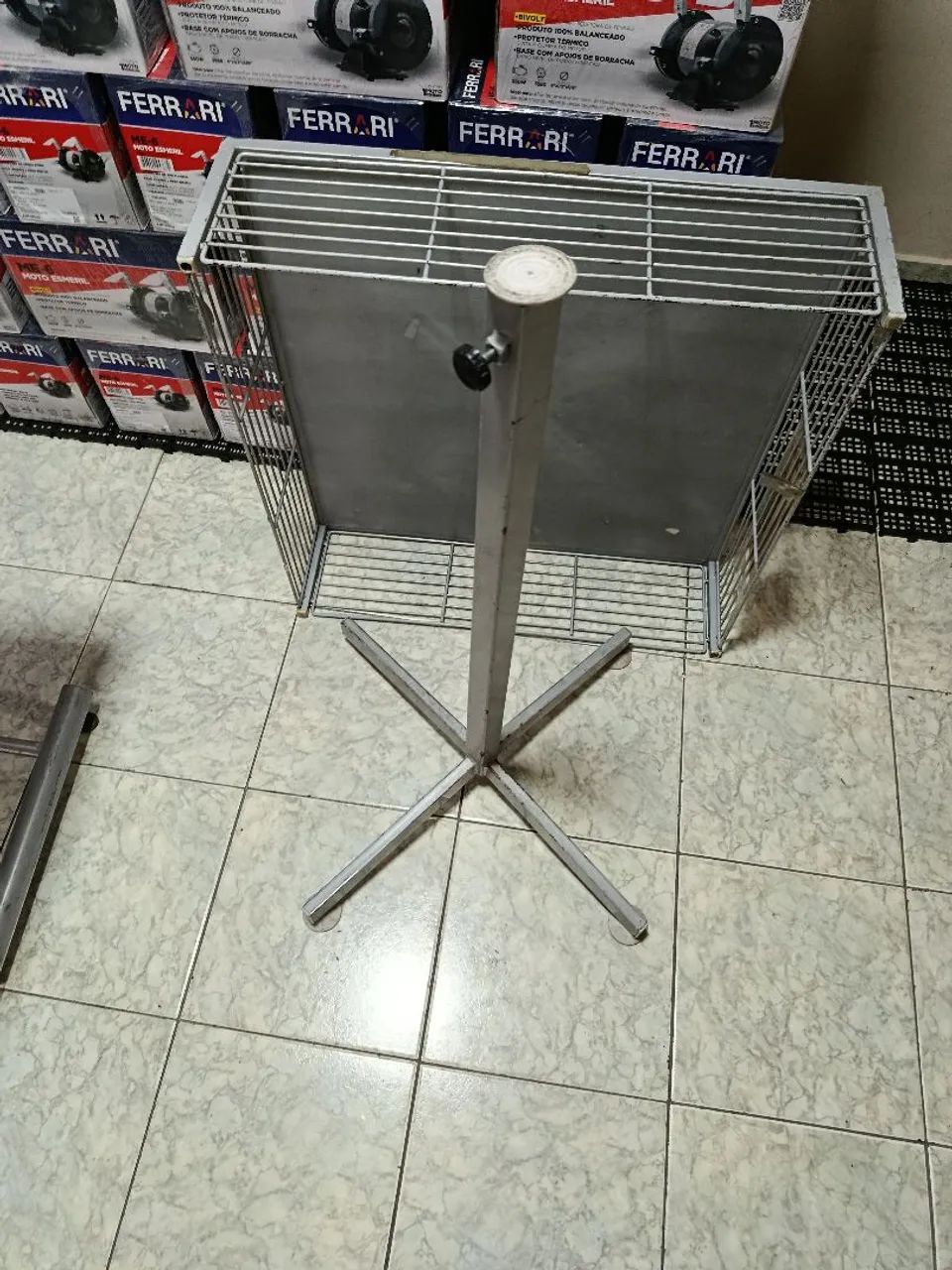 Banca de roupas 