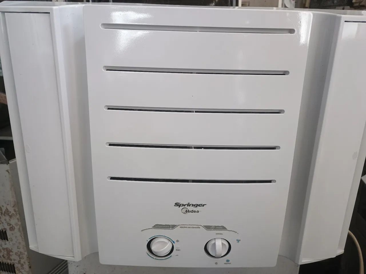 Ar condicionado  220v e 10 mil btus