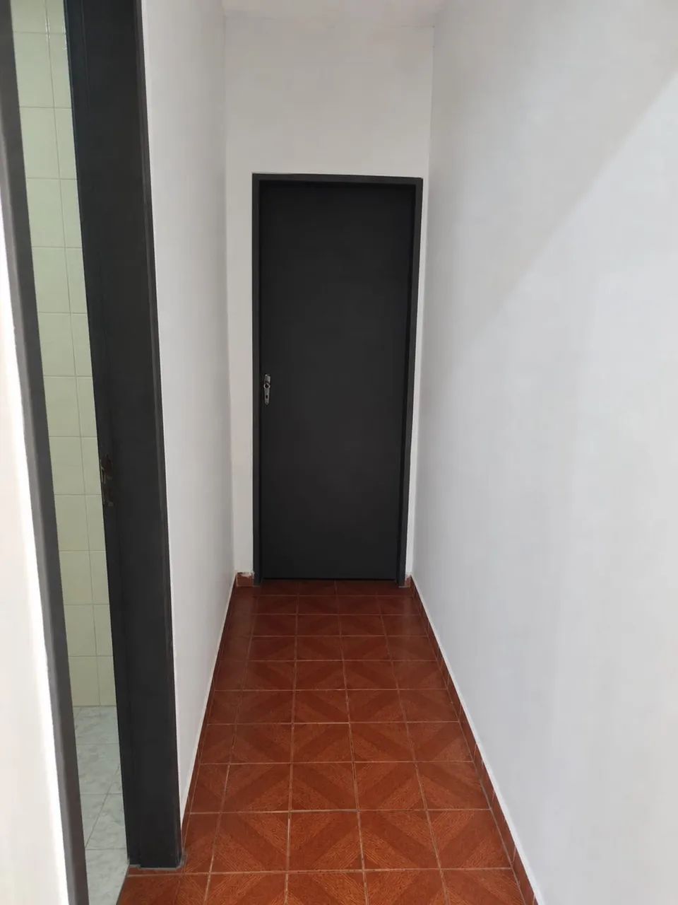Vendo Sobrado com edícula e 02 vagas /aceito carro - Foto 2