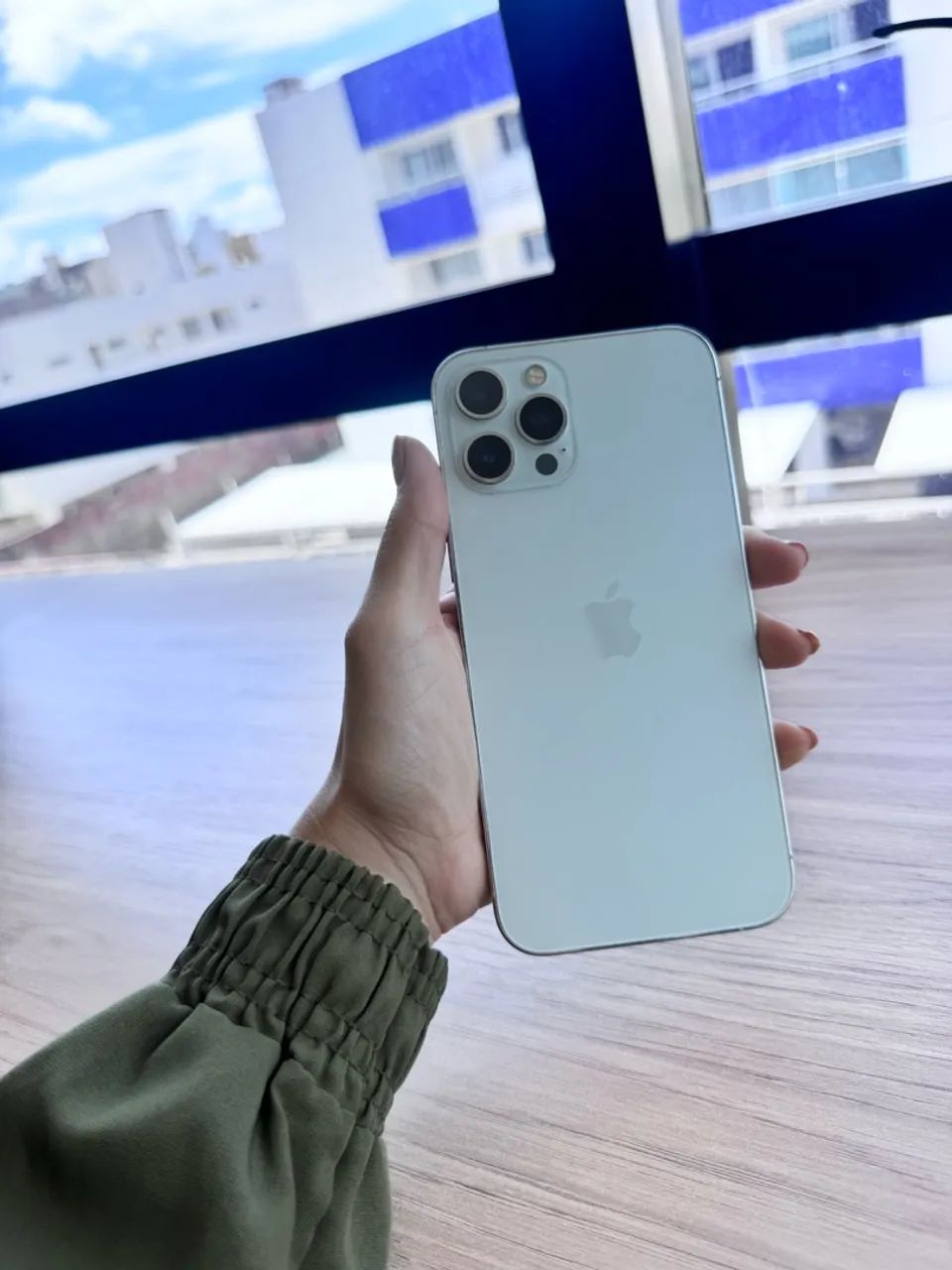 Iphone 12 PRO MAX GB 128 BRANCO - Foto 2