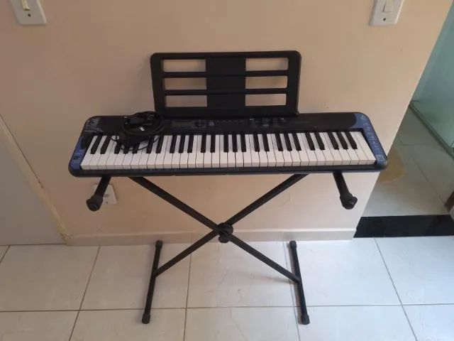 Casio Casiotone CT-S300 | 61 Teclas Sensitivas + Fonte + Suporte | Excelente Estado - Foto 2