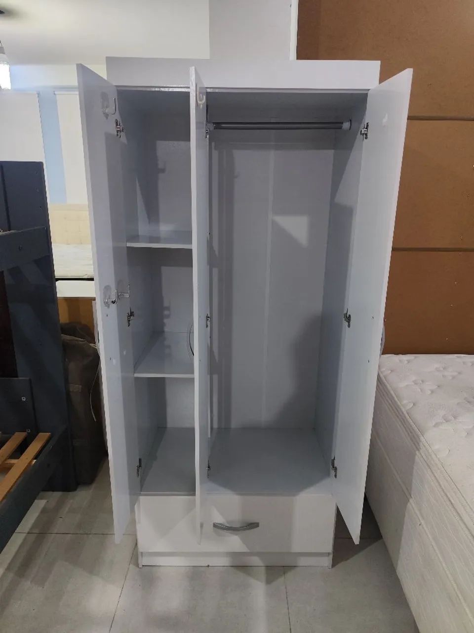 Guarda Roupa De Solteiro  - Foto 3