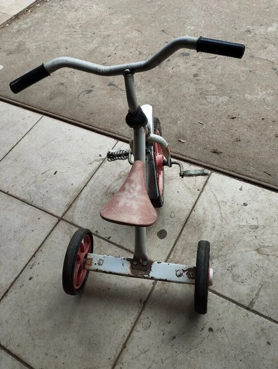 Triciclo antigo anos 70, funcionando. - Foto 5