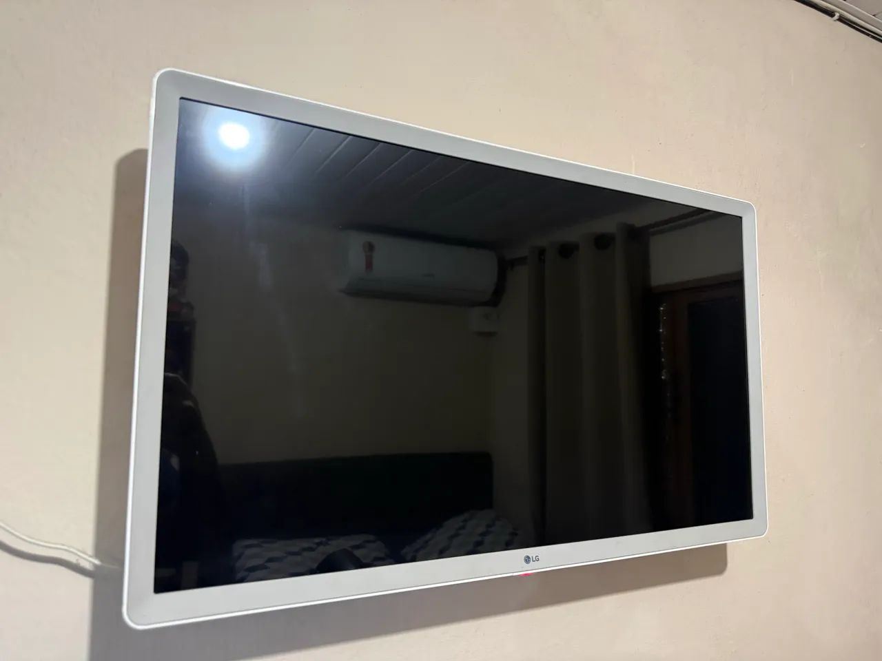 TV LG SMART 32 POLEGADAS  - Foto 2